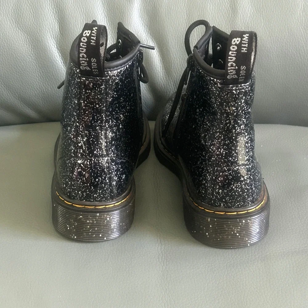 Dr.‎ Martens 1460 Delaney Black Glitter Galaxy Lace Up Side Zip Boots Kids 4